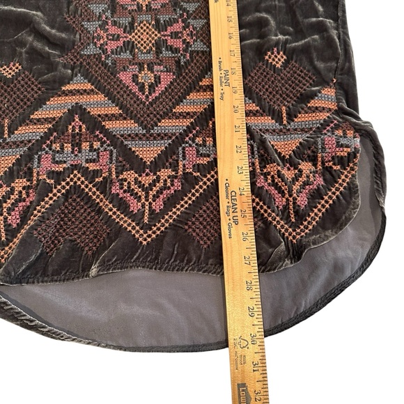 Embroidered Johnny Was Gray Blue and Coral Pink Women's Velvet Top - Picture 8 of 16